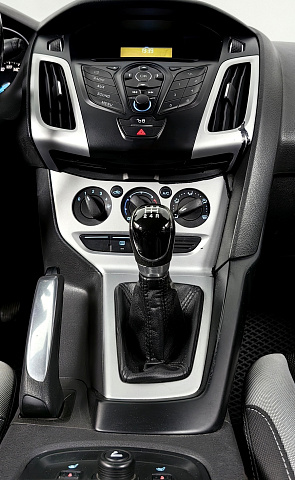 car 12