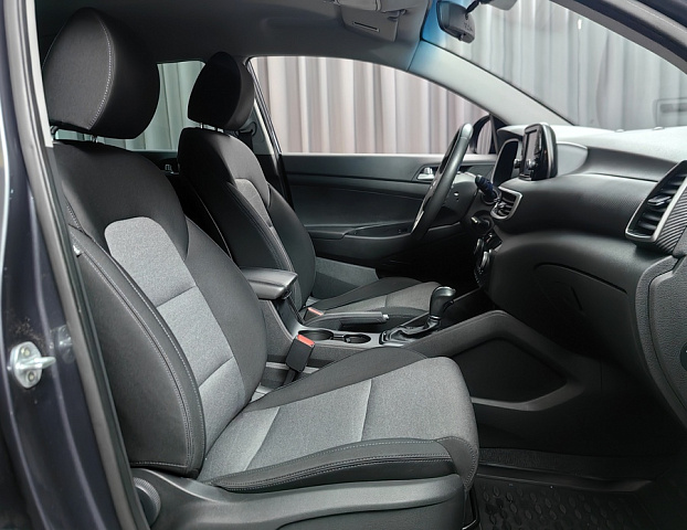 car 8