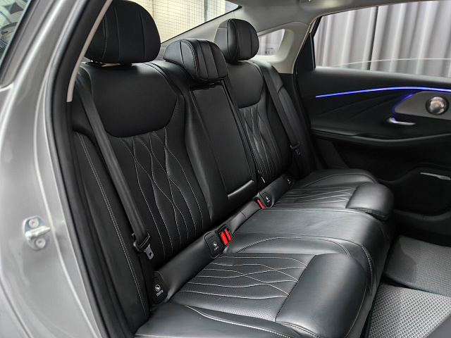 car 9