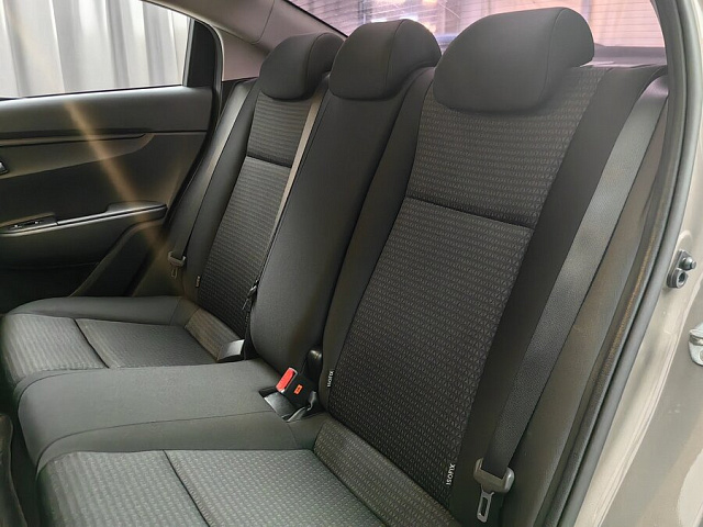 car 8