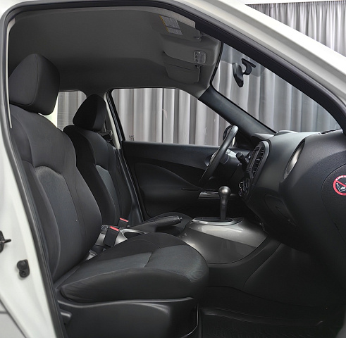 car 8
