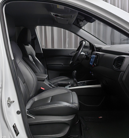 car 8