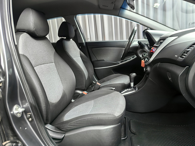 car 8