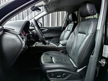 Q7