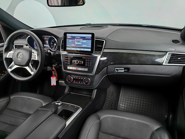 car 13