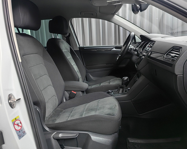 car 8