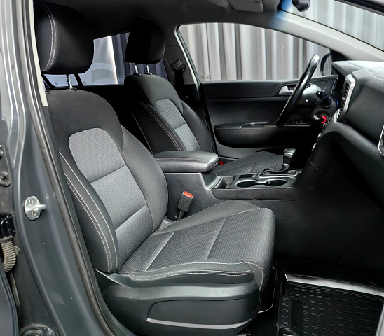 car 8