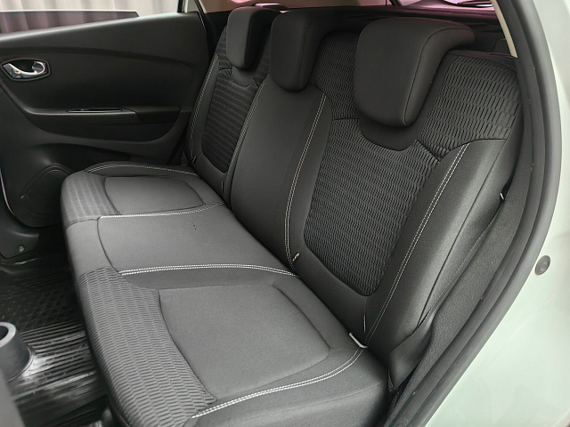 car 8