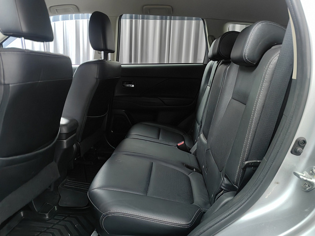car 11