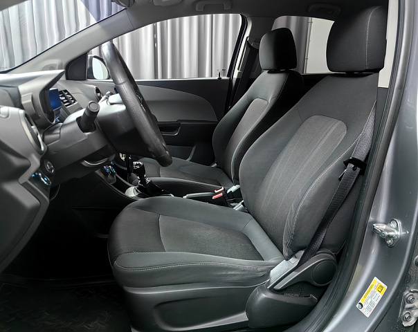 car 9